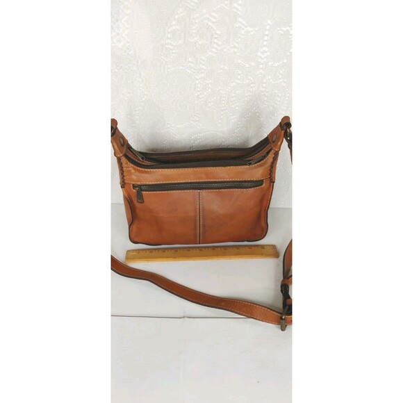 Patricia Nash Tooled Shoulder Bag Double Zipper one Broken Zipper Tan - Picture 16 of 16